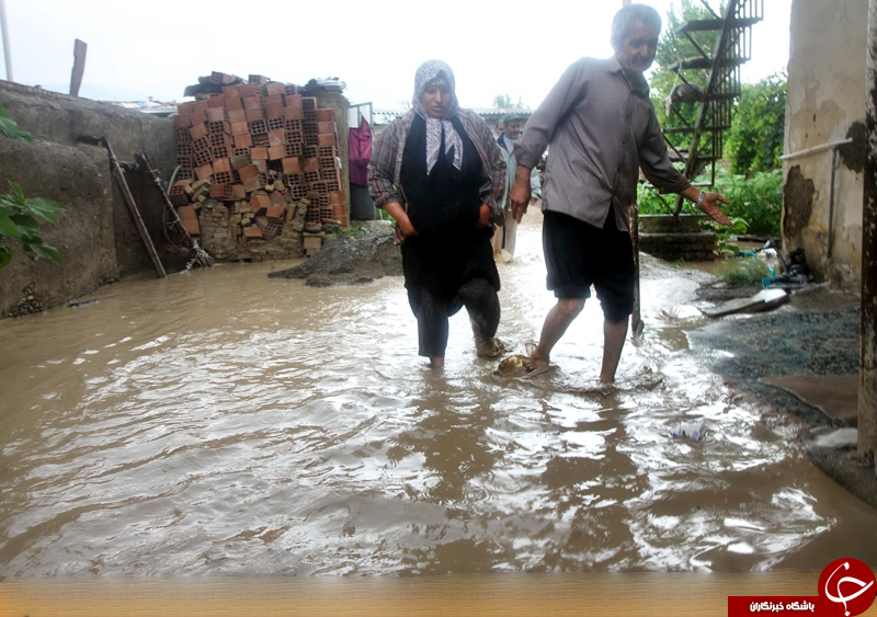 مردم گرفتار سیل و طوفان، مسئولان استان در تعطیلات