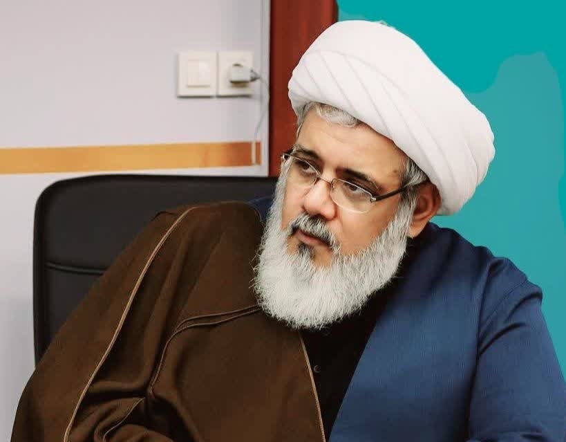 حضور مردم در مساجد ناامیدی دشمن را به دنبال دارد/ مواظب جنگ رسانه‌ای باشیم!