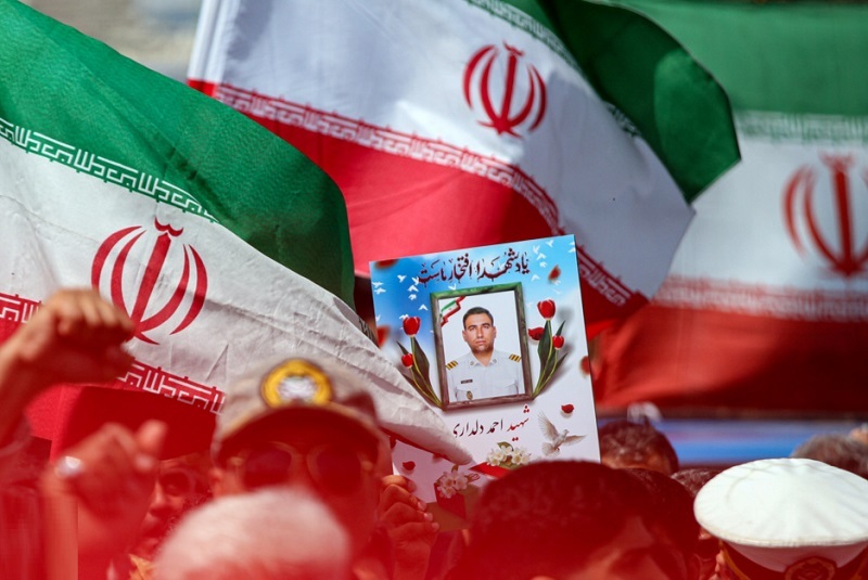 وداع باشکوه بندرعباسی‌ها با ۱۲ سرو قامت ناو‌های دنا و جماران