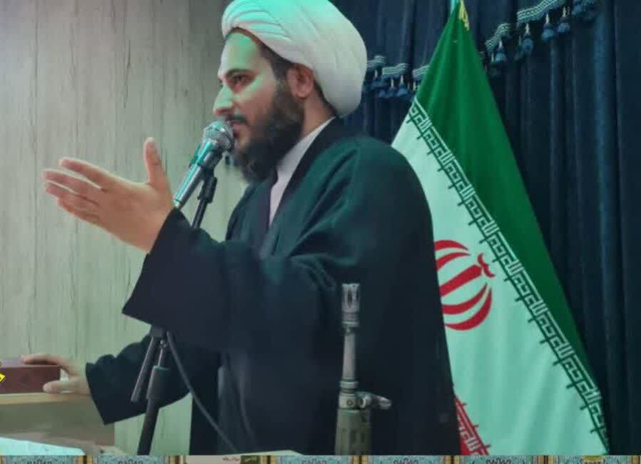 مسئولان نباید پشت درهای بسته بنشینند/ مدیر باید در میدان باشد!! مسئولان نباید پشت درهای بسته بنشینند/ مدیر باید در میدان باشد!!