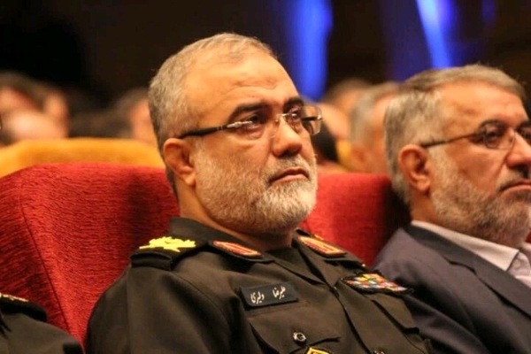فرمانده انتظامی یزد معرفی شد/ تأکید فراجا بر تغییر راهبرد پلیس در برابر تهدید‌های نوین+ تصاویر
