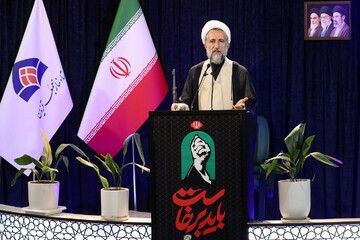 امضای رئیس‌جمهور آمریکا فاقد اعتبار است / صلح با بدعهدان ممکن نیست