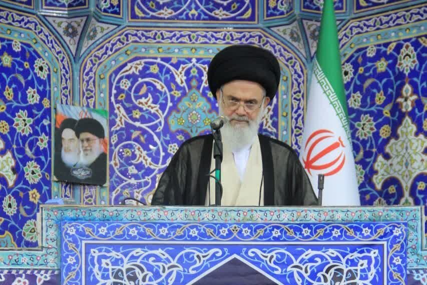 جنگ از مرزهای منطقه فراتر رفته و ابعاد جهانی پیدا کرده است / هیمنه آمریکا در هم شکست جنگ از مرزهای منطقه فراتر رفته و ابعاد جهانی پیدا کرده است / هیمنه آمریکا در هم شکست