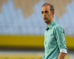 نویدکیا از سرمربیگری سپاهان کناره گیری کرد